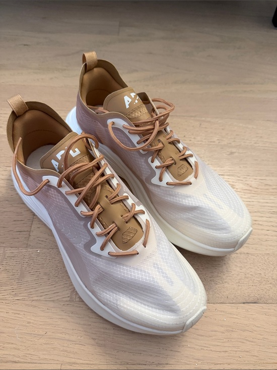APL Shoes - APL Women's Sneakers in White and Tan
